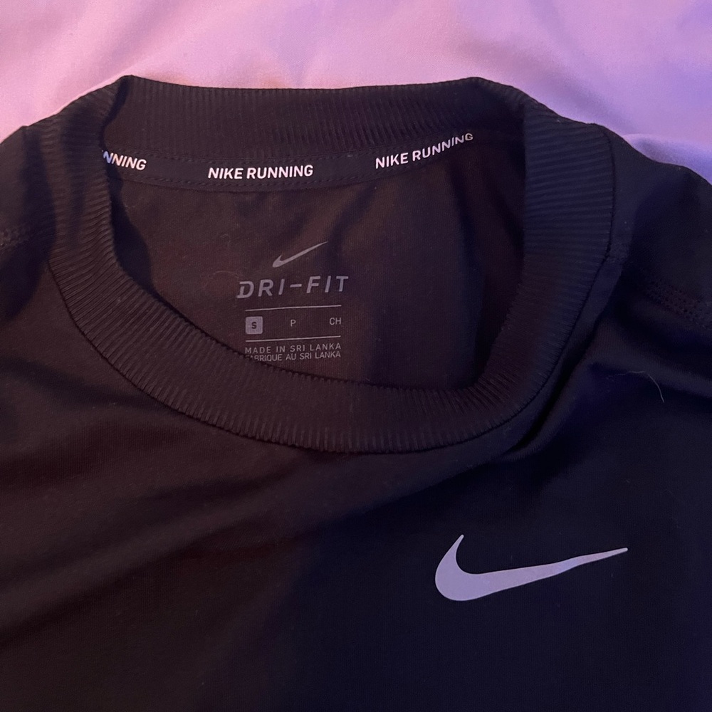 Nike Black Performance Top For Active Lifestyle - image 2